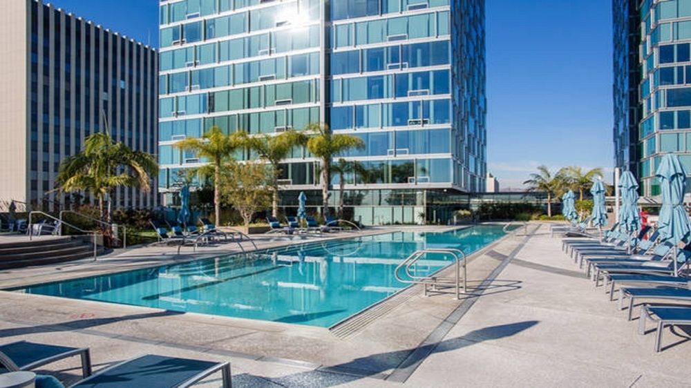 K-Town Modern Luxury 2 Bedroom La Apartment